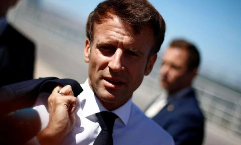 Le Monde: Ανησυχία ότι ο Μακρόν πάσχει από κατάθλιψη – Σωματικά και ψυχικά εξαντλημένος